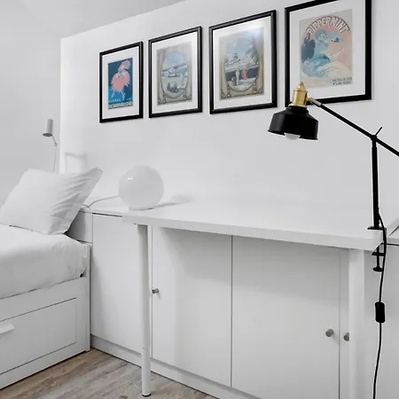 2 Bedroom Apt In Heart Of With Ac Appartamento