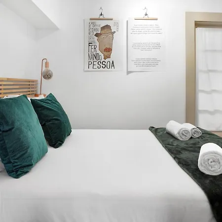 Appartamento 2 Bedroom Apt In Heart Of With Ac Lisbona