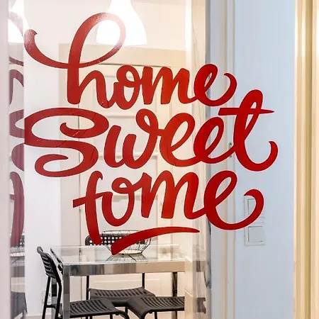2 Bedroom Apt In Heart Of With Ac Appartamento Lisbona